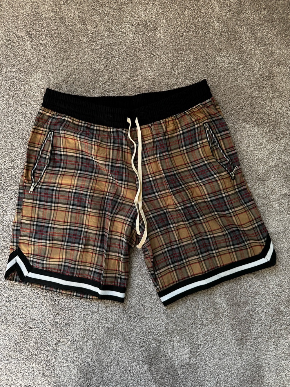 Men's Plaid Athletic Drawstring Shorts - Tan Plaid
